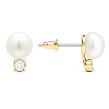 Load image into Gallery viewer, Dewdrop Freshwater Pearl Crystals Stud Earrings Freshwater Pearl Gold Plated