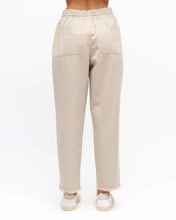 Load image into Gallery viewer, Fringing Hem Straight Leg Pant