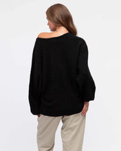 Load image into Gallery viewer, Fringing Hem Straight Leg Pant