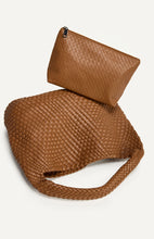 Load image into Gallery viewer, Andrea Shoulder Bag - Caramel