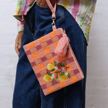 Load image into Gallery viewer, Beaded Lemon Purse