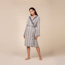 Load image into Gallery viewer, Adel Mini Waffle Bathrobe - Black